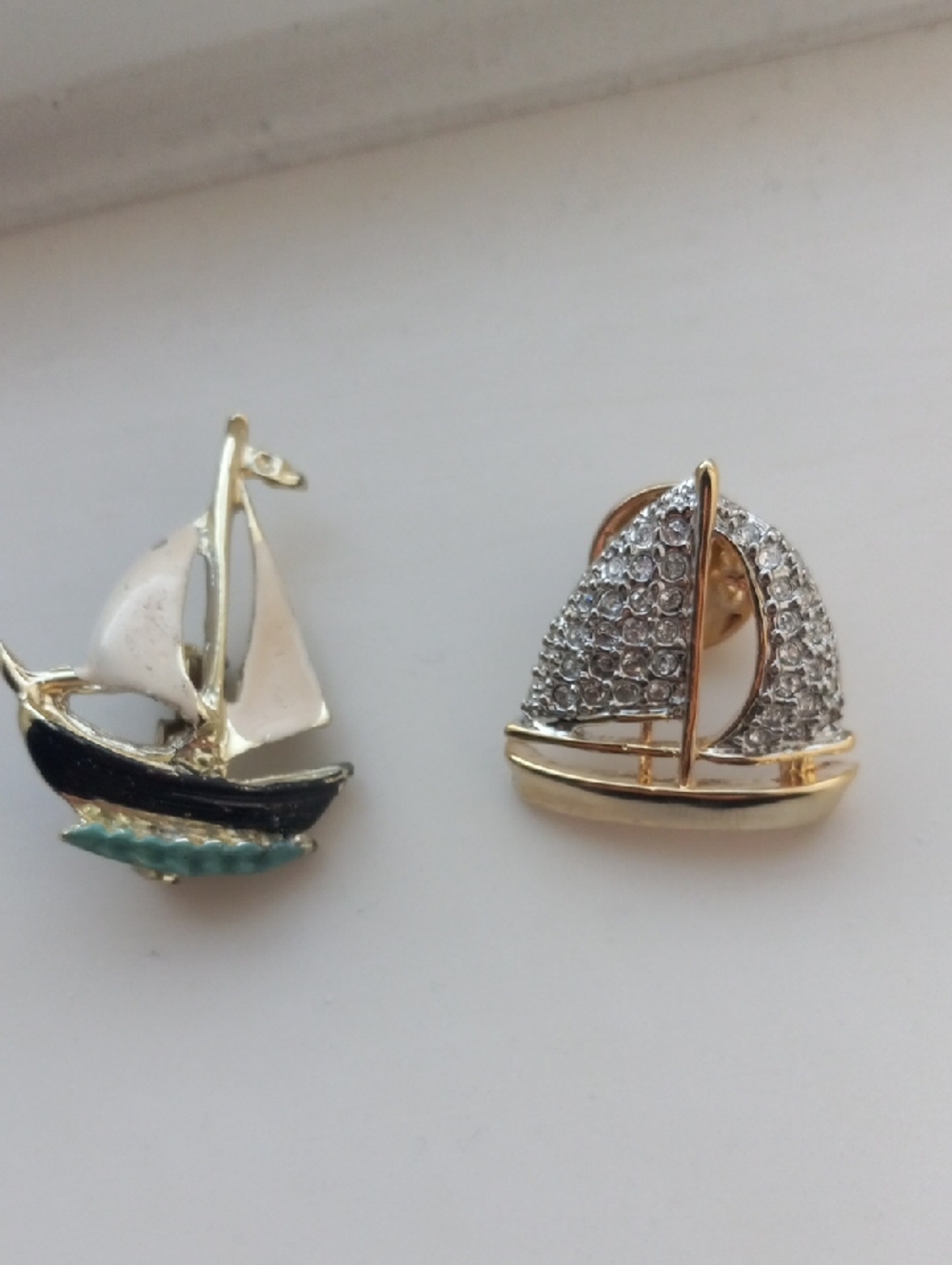 Vintage Sailboat Brooch Pins Rhinestone Enamel Set Of 2 Nautical Coastal
